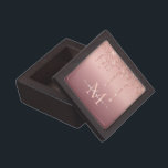 Rose Gold Glitzer Geschenkboxen für benutzerdefini Kiste<br><div class="desc">Geschenkboxen mit Monogram Name Text Rose Gold Blush Glitzer Sparkle Personalisiert Geburtstag - Geburtstag oder Hochzeitsgeschenk / Beißig - Hinzufügen / Name - Text oder Entfernen - Ihre besonderen Geschenkboxen - Umgrössern und verschieben oder entfernen und hinzufügen / Elemente mit Anpassungstool. Design von MIGNED. Bitte schauen Sie sich meine anderen...</div>