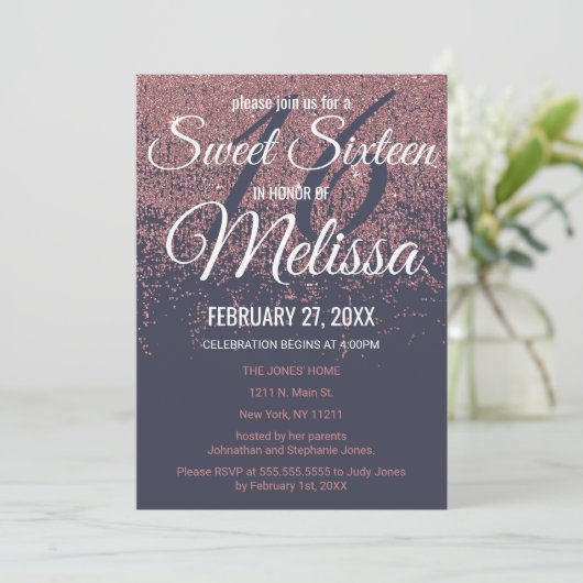Rose Gold Glitzer Glitzern Navy Blue Sweet 16 Einladung (Stehend Vorderseite)