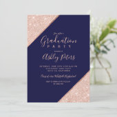Rose Gold Glitzer Marine blaue Typografie Abschlus Einladung (Stehend Vorderseite)