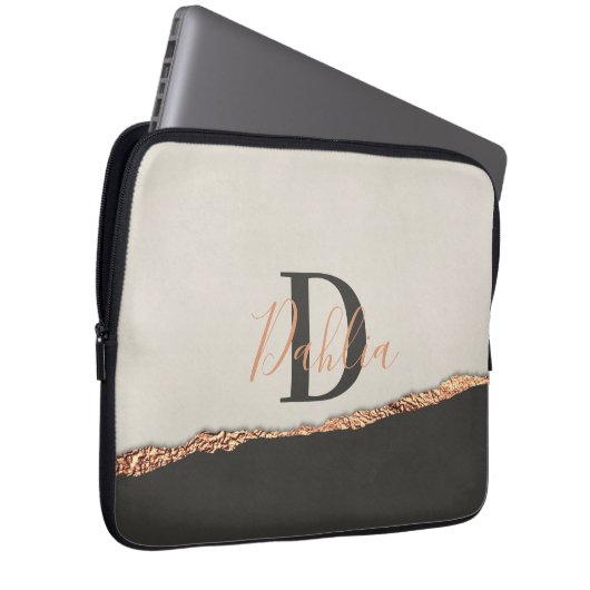 Rose Gold Glitzer Schwarz Rosa moderne Monogramm Laptopschutzhülle (Vorne Rechts)