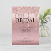 Rose Gold Glitzer Script Bridal Einladung (Stehend Vorderseite)