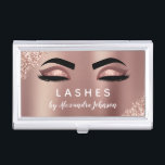 Rose Gold Glitzer Sparkle Eyelash Lashes Visitenkarten Dose<br><div class="desc">Blush Pink - Rose Gold Funkelnd Glitzer Eyelashes Lashes Lashes Beauty Business Card mit weißer Schrift für das Monogramm auf der Rückseite. Die Blush Pink und Rose Gold Girly Glitzer Business Cards eignen sich ideal für eine moderne und elegante Eyelashes (Lashes) . Der Beruf kann geändert werden, um für jede...</div>