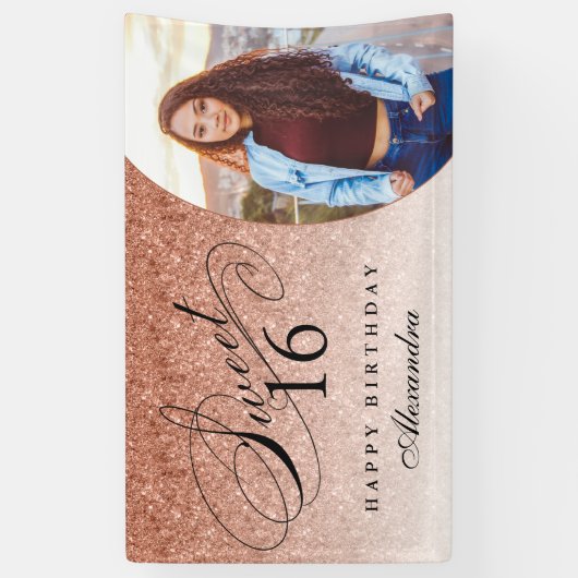 Rose Gold Glitzer Sweet 16 Personalisiertes Foto Banner (Vertikal)