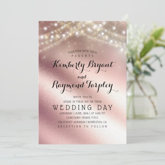 Rose Gold Glitzer und Sring Lights Hochzeit Einladung (Stehend Vorderseite)