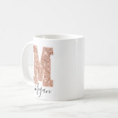 Rose Gold Glitzer Varsity Letter Monogram M Kaffeetasse (Vorderseite Links)