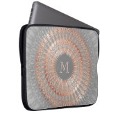 Rose Gold Gray Mandala Monogram Laptopschutzhülle (Vorne Rechts)