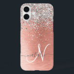 Rose Gold Hübsch Girl Silver Glitzer Funkelnd iPhone 16 Plus Hülle<br><div class="desc">Dieses schicke Gehäuse mit hübschem silberglänzenden Glitzer auf einer Rose mit goldgelb gebürstetem metallischem Hintergrund ist einfach zu personalisieren.</div>