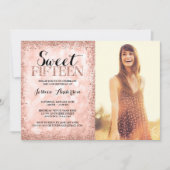 Rose Gold Imitate Glitzer Lights Sweet 15 Quincean Einladung (Vorderseite)