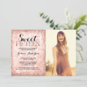 Rose Gold Imitate Glitzer Lights Sweet 15 Quincean Einladung (Stehend Vorderseite)