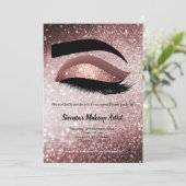 Rose Gold Lashes Auge Einladung (Stehend Vorderseite)