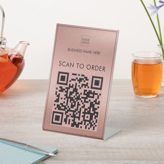 Rose Gold Logo Business Scan zur Bezahlung QR Code Sockelschild (In SItu)