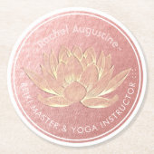 Rose Gold Lotus Yoga Studio Meditation Instructor Runder Pappuntersetzer (Vorderseite)