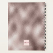 Rose gold Metallisches Monogramm Name 2022 Planer (Rückseite)