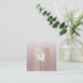 Rose Gold Moderne Perle Calla lily Quadratische Visitenkarte (Stehend Vorderseite)