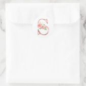 Rose Gold Monogram Letter S Blush Pink Blume Foil Runder Aufkleber (Tasche)