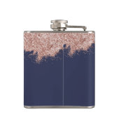 Rose Gold Navy Blue Girl Glitzer Dust Monogram Flachmann (Rückseite)