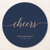 Rose Gold & Navy Elegantes Lettern Cheers Party Runder Pappuntersetzer (Vorderseite)