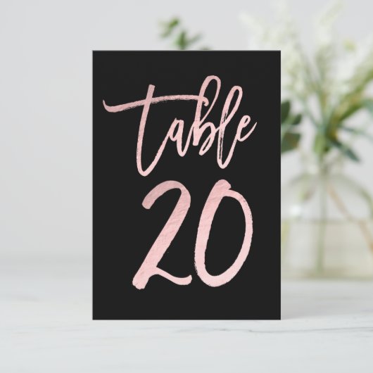 Rose Gold Pink Foil Moderne Script Tischnummer 20 (Stehend Vorderseite)