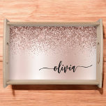Rose Gold - Rosa Rosa Glitzer Metal Monogramm Name Serviertablett<br><div class="desc">Rose Gold - Rosa schwarze Imitate Folie Metallsparkle Glitzer gebürstetes Monogramm Name Place Serviertablett. Dies macht den perfekten Abschluss,  Geburtstag,  Hochzeit,  Brautparty,  Jubiläum,  Babydusche oder Junggeselinnen-Abschied Geschenk für jemanden,  die Lieben glamourösen Luxus und schicke Stile.</div>