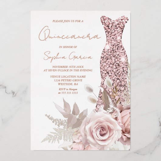 Rose Gold, Rosa Rosa Kleid Quinceanera Real Folieneinladung (Vorderseite)