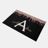 Rose Gold - Rosa Schwarzer Glitzer Monogramm Name Fußmatte (Schrägansicht)