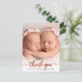 Rose Gold Script Girl Twins Baby Foto Vielen Dank Postkarte (Stehend Vorderseite)
