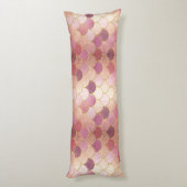 Rose Gold Shimmer Mermaid Scale Muster Seitenschläferkissen (Rückseite (Vertikal))