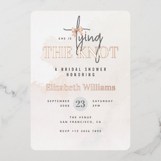 Rose Gold sie bindet das Brautparty des Knotens Folieneinladung (Vorderseite)