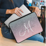 Rose Gold Silver Ombre Monogram personalisieren Laptopschutzhülle<br><div class="desc">Dieses Design kann in dem Bereich personalisiert werden, der durch das Ändern des Fotos und/oder Textes zur Verfügung gestellt wird. Sie können auch angepasst werden, indem Sie auf Vorlage personalisieren klicken und dann auf die Schaltfläche klicken, um weitere Optionen anzupassen, um die Hintergrundfarbe zu löschen oder zu ändern, Text hinzuzufügen,...</div>