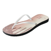 Rose Gold Sparkle Glitzer Tropfen Monogramm Badesandalen (Schrägansicht)