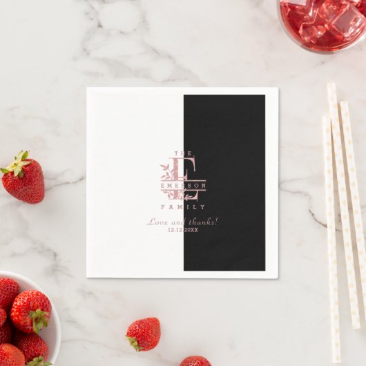 Rose Gold Split Custom Monogram E F G H I J Serviette (Beispiel)