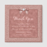 Rose Gold & Stylish Glitzer Wedding Magnet<br><div class="desc">Eleganter, funkelnd, romantischer Gastgeschenk Hochzeit-Magnet mit einer romantischen Rose Goldbug mit einem Kristall-Juwelendiamanten auf einem schönen goldfarbenen Rahmen in der Rose, der Ihre Veranstaltungsdetails umgibt, und einem hübschen Hintergrund glänzender Rose Gold Glitzer. Dieses Beispiel ist für einen Hochzeitsempfang, aber für jede Veranstaltung geeignet. Der gesamte Text ist vollständig an Ihre...</div>