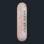 Rose Gold Tropfen Benutzerdefinierter Mädchenname Skateboard<br><div class="desc">Rose Gold Tropfen Custom Girlaname Skateboard</div>