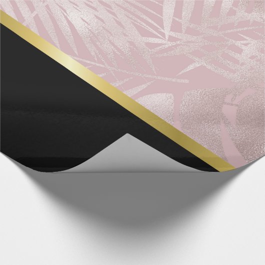 Rose Gold Tropische Blätter mit schwarzer Grenze Geschenkpapier (Ecke)