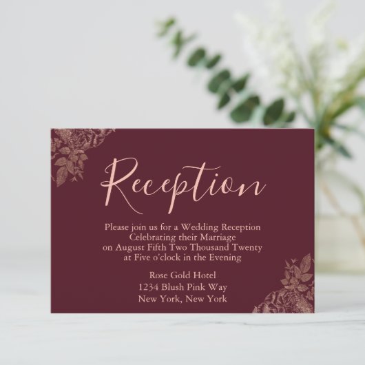 Rose Gold und Burgund Hochzeitsempfang Begleitkarte (Stehend Vorderseite)