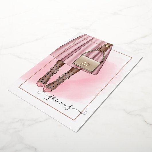 Rose Gold und Rosa Monogramm Chic Quinceañera Folieneinladung (Gedreht)