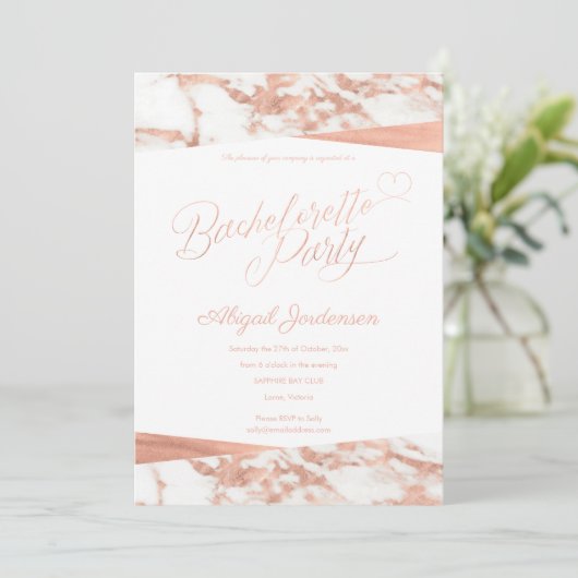 Rose Gold Weißer Marmor Custom Batchelorette Einladung (Stehend Vorderseite)