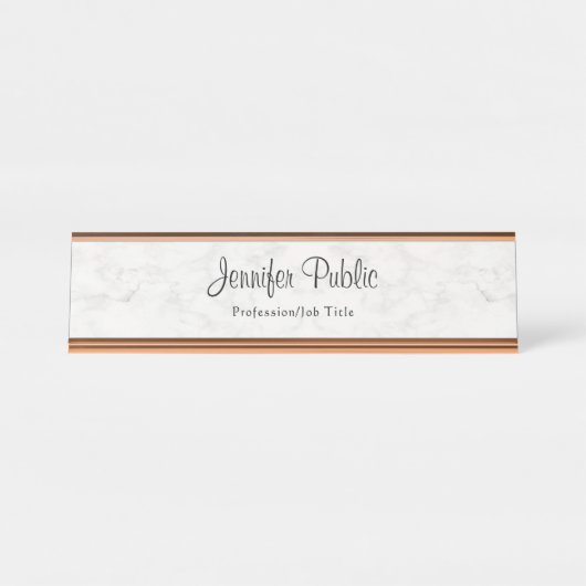 Rose Gold Weißer Marmor Moderne schicke Vorlage Schreibtischnamensplakette (Vorderseite )