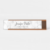Rose Gold White Marble Elegante Skriptvorlage Schreibtischnamensplakette (Vorderseite )