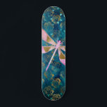 Rose Goldene Libelle im türkisfarbenen Blumenhinte Skateboard<br><div class="desc">Rosa - Rose Gold Dragonfly auf türkisfarbenen Flora Natur Hintergrund. Der Aqua Blue Hintergrund enthält gürtelförmige Goldfolie-Rose-Blume und Petalen im Muster.</div>