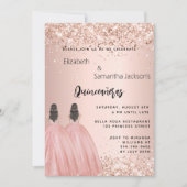 Rose Goldkleid Zwillingsmädchen Quinceanera Einladung (Vorderseite)