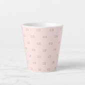 Rose Goldrot-Monogramm-Initialmuster Milchtasse (Vorderseite)