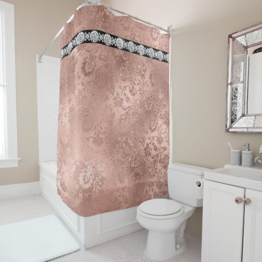 Rose Goldschimmer mit Diamanten über Duschvorhang (Beispiel)