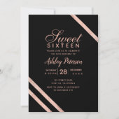 Rose Goldtypografie Streifen Sweet 16 Party Einladung (Vorderseite)