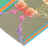 Rose Herz Fabergè-like Apricot & Green Tablecloth Tischdecke (Schrägansicht)