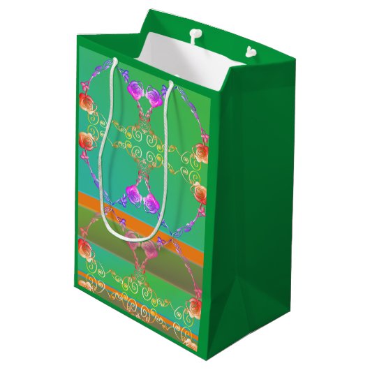 Rose hört auf Apricot & Green Gift Bag Mittlere Geschenktüte (Rückseite Schrägansicht)