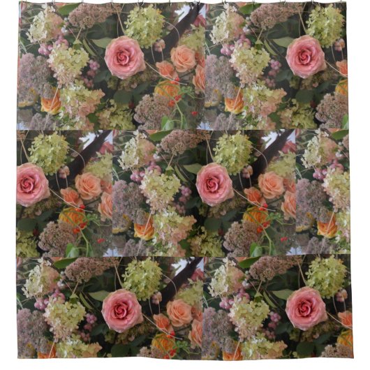 Rose Hydrangea Bouquet Duschvorhang (Vorderseite)