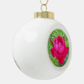 Rose im Blut Keramik Kugel-Ornament (Links)