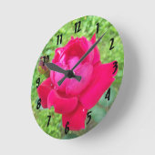 Rose im Blut Runde Wanduhr (Winkel)