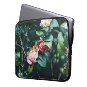 ROSE IM GARTEN LAPTOPSCHUTZHÜLLE (Vorderseite Links)